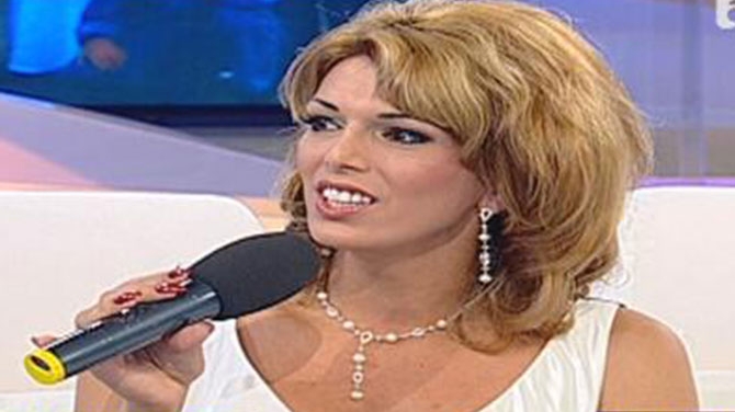 Putea fi preot dar a ales sa devina transsexual! Iata povestea incrediila a Tanjei si afla cum a devenit femeie!
