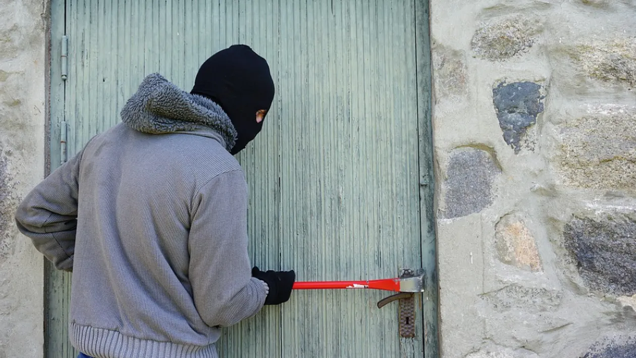 Numărul de infracțiuni a crescut îngrijorător în ultimul an! 53 de furturi și cel puțin o tâlhărie pe zi, în Capitală