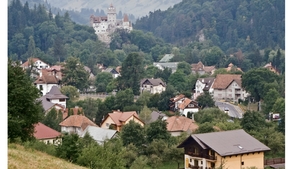 Tinerii români pleacă de la orașe. Care este comuna pe care o aleg din ce în ce mai mulți