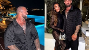 Alex Bodi i-a dat cu flit Caterinei! Musculosul a rămas în Mykonos, iar pe moldoveanca de 20 de ani a trimis-o la București