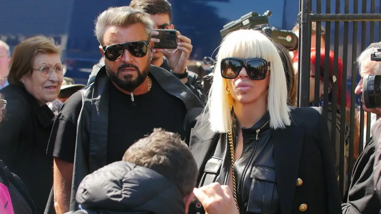 Vica Blochina, Oana Roman, Cătălin Botezatu și Raluca Bădulescu, distruși de durere la înmormântarea lui Răzvan Ciobanu. FOTO EXCLUSIV