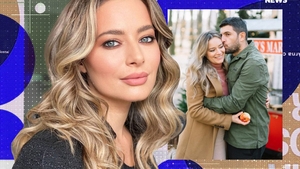 Cât de îndrăgostită e Laura Cosoi de soțul ei, la șase ani de la nuntă. I-a dăruit două fetițe și urmează a treia, iar acum...