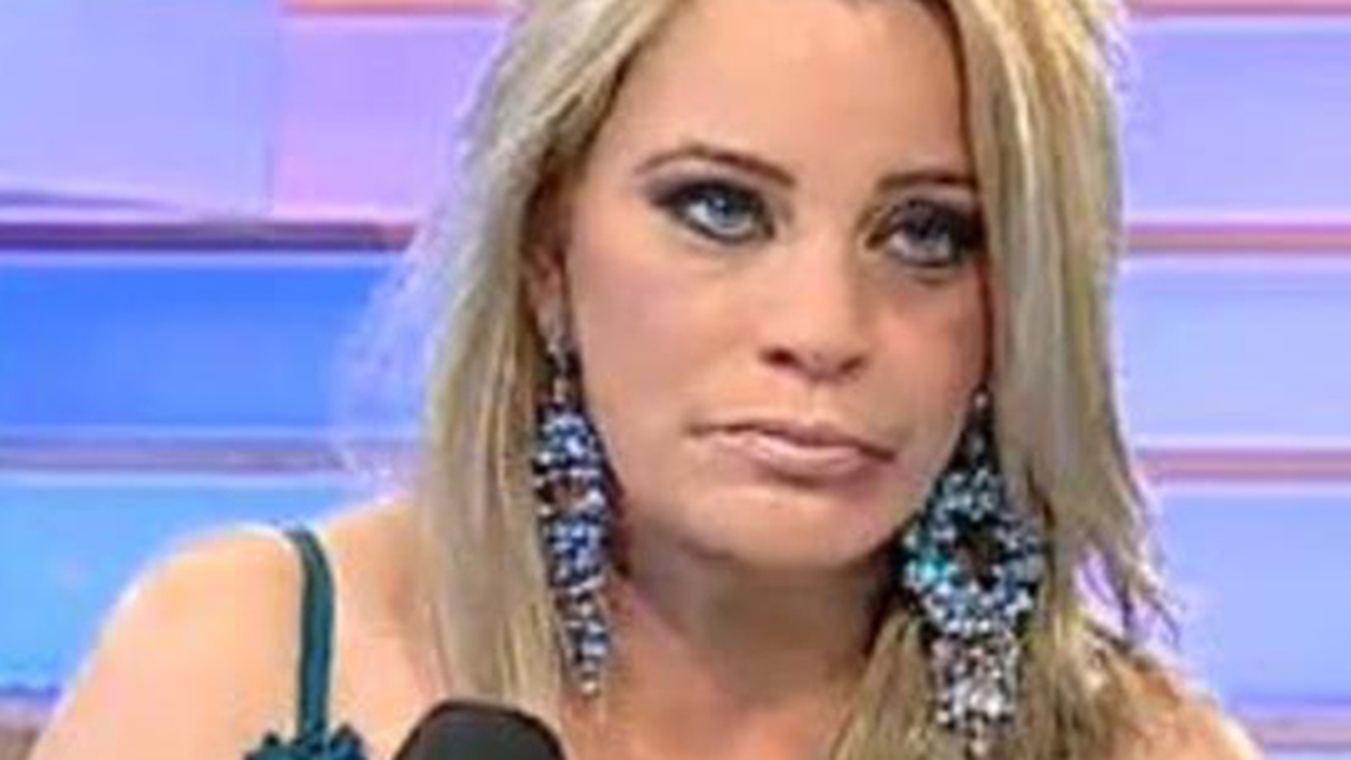Blonda "Printului" Cristea a incercat sa se SINUCIDA! Motivul este de-a dreptul HALUCINANT!