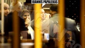 Ploaie de Dom Perignon pentru ANTONIS REMOS, celebrul megastar al Greciei şi DAMIAN DRĂGHICI! Cel mai bine plătit angajat din România, băutură frumoasă până dimineaţă cu o echipă cu care să tot petreci...