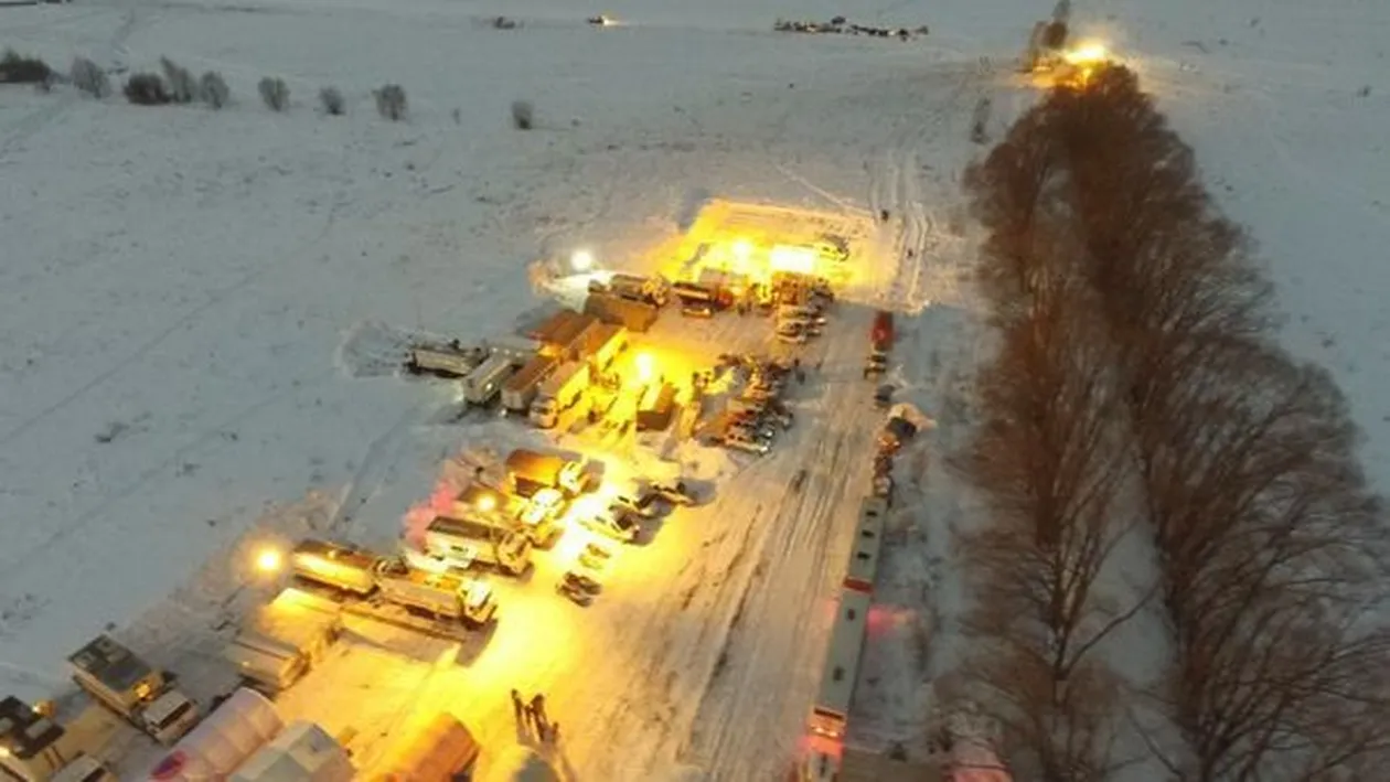 Ar fi trebuit să fie în avionul prăbuşit, dar au schimbat cursa în ultima clipă! Cuplul care a îngheţat la aflarea veştii! ”Maşina nu era gata...”