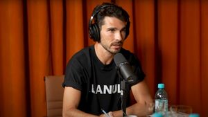 Anghel Damian, schimbare de look! Iubitul lui Theo Rose s-a lăsat pe mâna stilistului, iar fanii au reacționat imediat