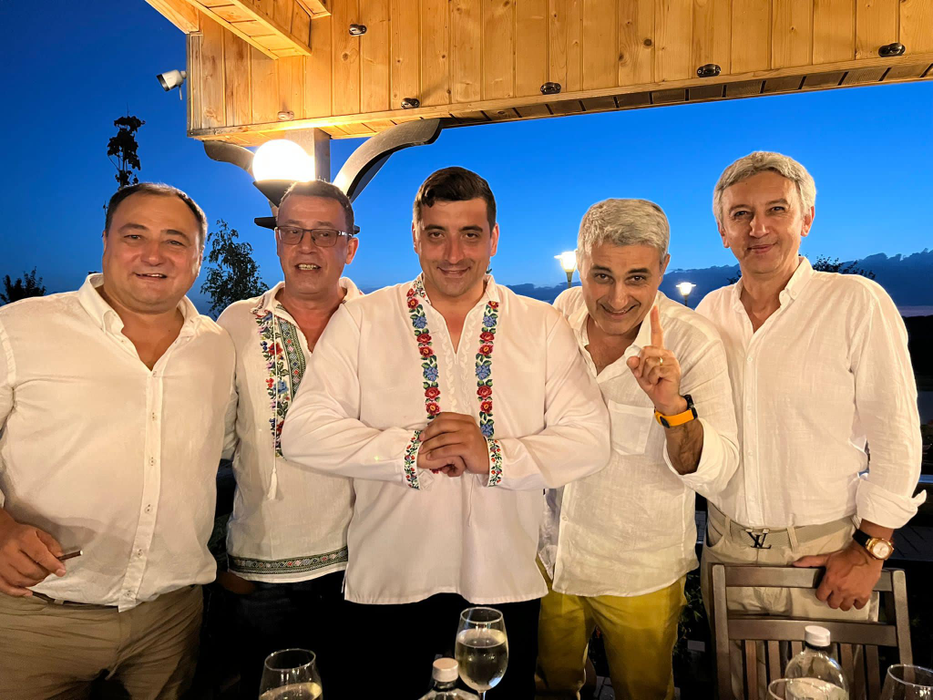 Invitații lui George Simion. Foto: Facebook