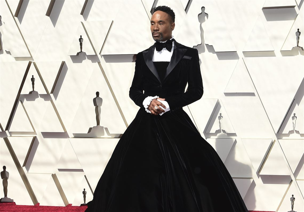 Apariția uluitoare la Premiile Oscar 2019. Un actor a veni într-un smoking-rochie: ”Nu e treaba nimănui, alegerile mele mă privesc doar pe mine”