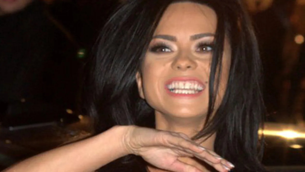 Portret de familie: Inna s-a pozat alaturi de mama ei. Ce bunaciuni! Mama ta este foarte...