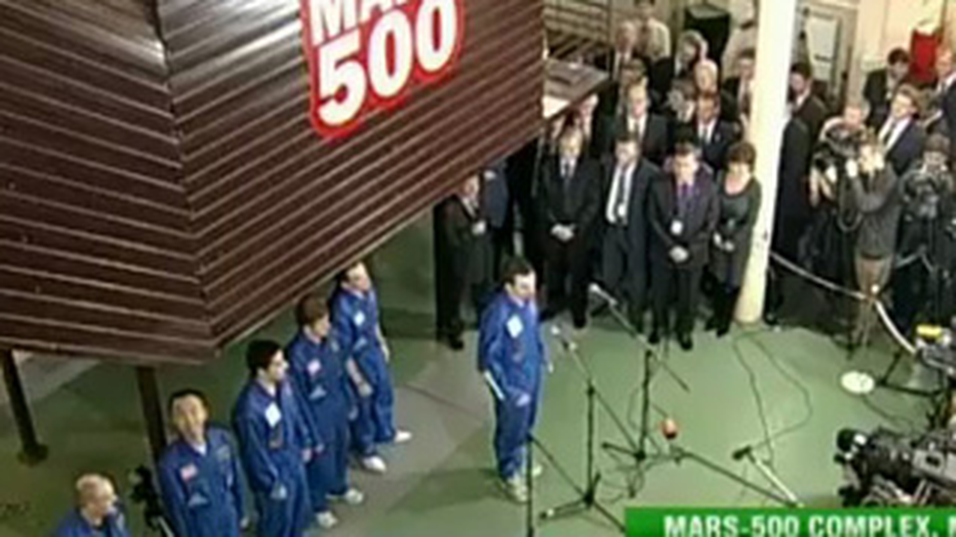 VIDEO 6 cosmonauti au zburat 520 de zile spre Marte! Iata ce spun dupa ce au revenit pe Pamant!