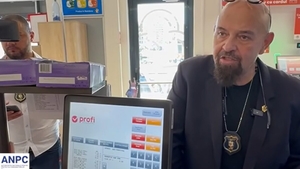 "Vă interesează decât banii!" Ce a putut găsi Piedone într-un Profi din Mamaia. Șeful ANPC a închis imediat magazinul
