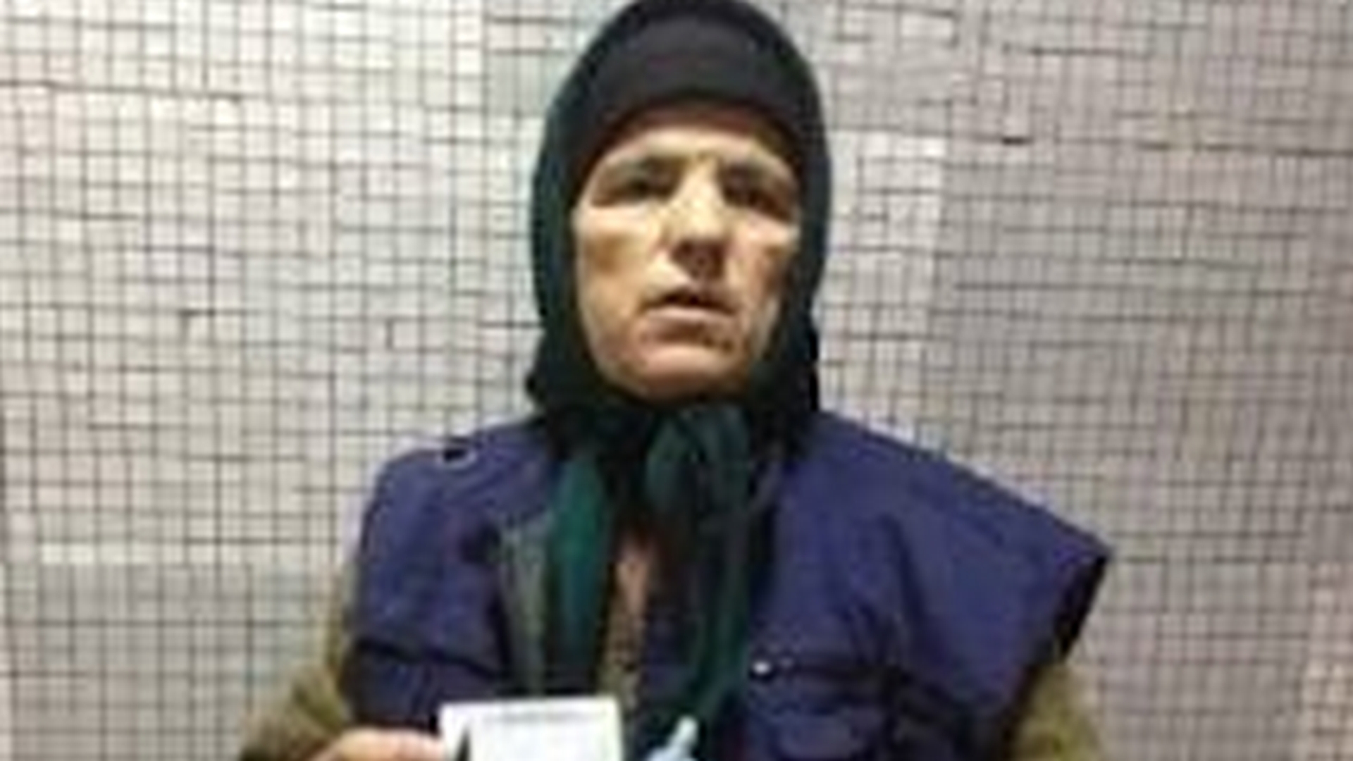 O viata de calvar! Mama eroina de la Floreasca nu mai are cu ce sa-si hraneasca fiica imobilizata la pat!