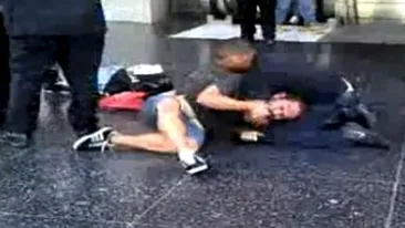 VIDEO Politistii americani au batut un surdo-mut pentru ca nu a auzit alarma