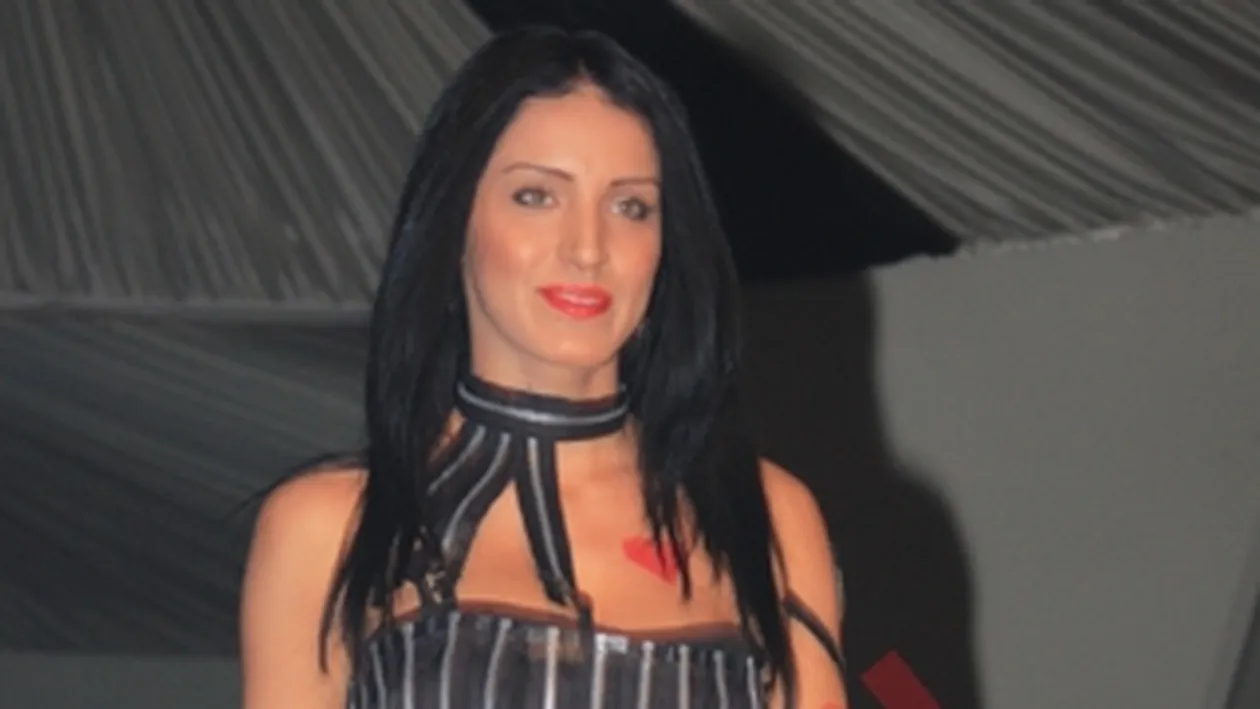 Adi Bumbescu si Alex Avram umbla la slit in fata Adelinei si a Danielei