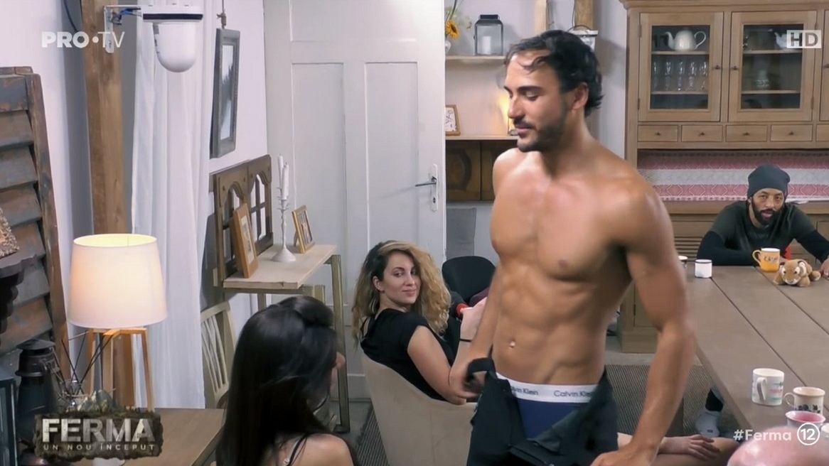 Matei Negrescu, sărut pasional cu Ioana Filimon, chiar în timpul filmărilor pentru “Ferma”