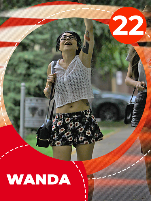 TOP 40 vedete care au lăsat la vedere ce au mai de preţ! Antonia, Loredana sau Tania Budi, sus bluziţa şi… abdomenul la control!