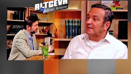 Motivele pentru care Daniel Buzdugan celebrează Crăciunul la dublu: “Primii bani i-am câștigat așa!” + Nașterea fiului Luca