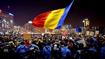1 Decembrie, Ziua Națională a României - Tricolor uman format din 2000 de persoane | VIDEO emoționant