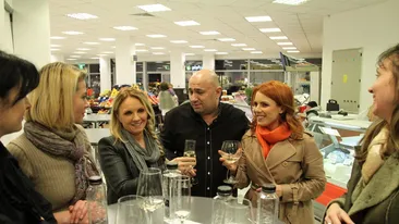 Chef Cătălin Scărlătescu, surpriză culinară pentru doamne, de 8 martie! Le-a gătit în public cele mai gustoase preparate