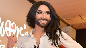 Acesta este secretul Conchitei Wurst! Castigatoarea Eurovision ne arata cum “devine femeie” in cateva minute