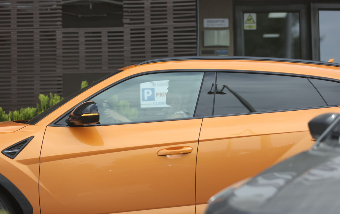 Soția lui Bogdan Niculescu, boss-ul Rosal, conduce un Lamborghini Urus de +350.000 de euro