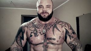 Daniel Chiraş a fost adus în ţară! Trupul său, depus la capela cimitirului Metalurgiei