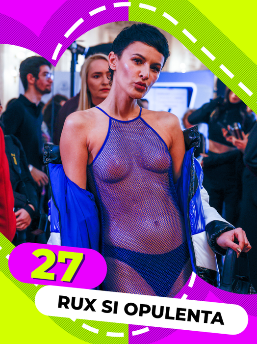 TOP 30 vedete cu lenjeria intimă la vedere. Sună periculos… Bianca Drăguşanu, Iuliana Pepe şi Andreea Bănică trageţi fusta mai jos!