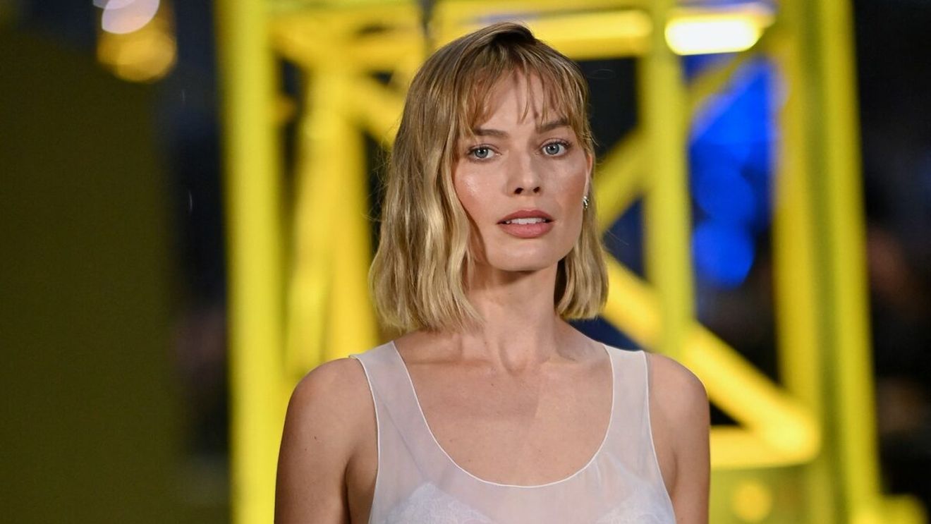 Margot Robbie, de nerecunoscut! Actrița e acuzată că folosește injecții pentru slăbit