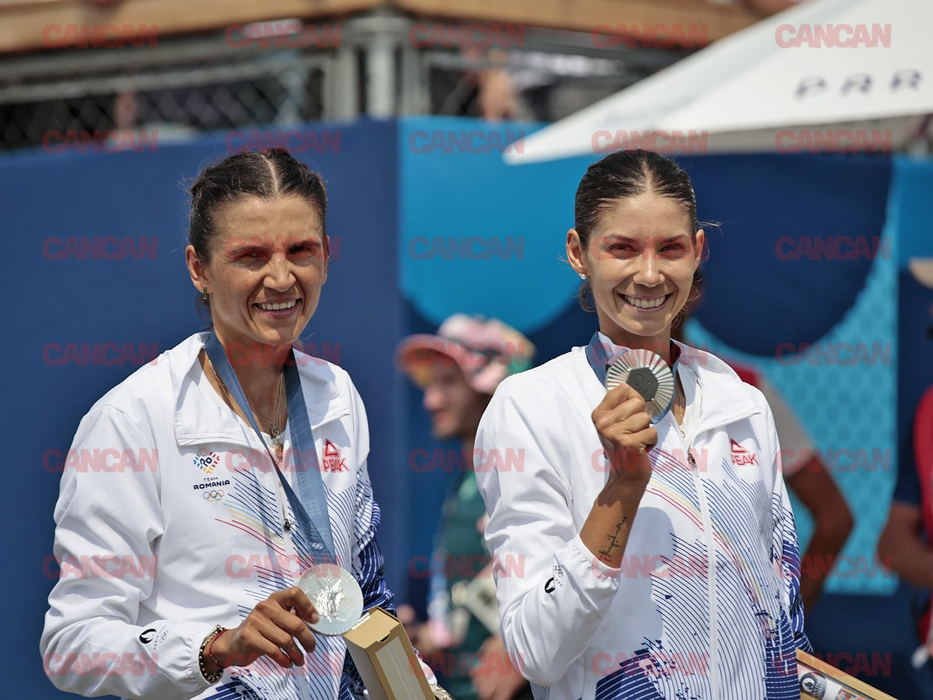 Ionela Cozmiuc și Gianina van Groningen au obținut, astăzi, 2 august 2024, medalia de argint, în proba de dublu vâsle feminin, la categoria ușoară, la Jocurile Olimpice de la Paris 2024