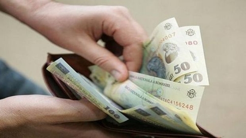 Acest jandarm din Vrancea a găsit un portofel cu o sumă mare și acte! Ce a făcut cu el