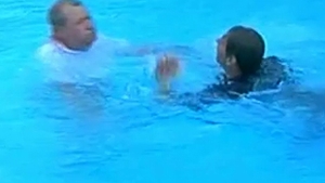VIDEO Cristian Tantareanu, erou de ocazie! A salvat de la inec o persoana care a sarit din elicopter!