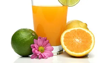 5 bauturi care-ti iau durerile cu mana. Sucuri naturale vindecatoare