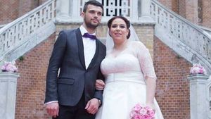 Moş Crăciun a venit deja la OANA ROMAN şi MARIUS ELISEI! Cum au petrecut în avans, alături de fetiţa lor