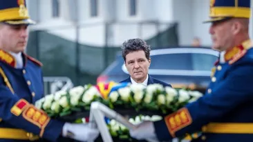 Slujbă de pomenire a victimelor Colectiv, la 10 ani de la tragedie. Nicușor Dan a depus o coroană de flori și a transmis un mesaj
