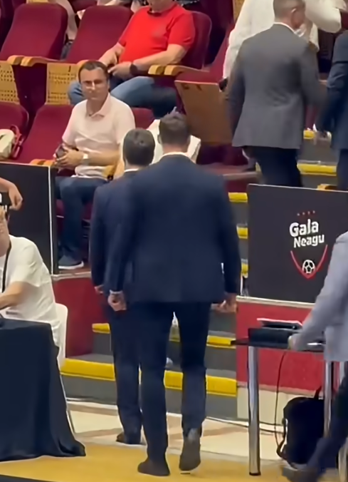Ionuț, SPP-istul lui Nicușor Dan, l-a însoțit pe președinte la „Gala Neagu”/ Sursa foto: GSP