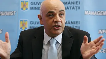 Agentul… 112! Cum l-a filmat Cancan.Ro pe Raed Arafat cand nu se afla la munca!