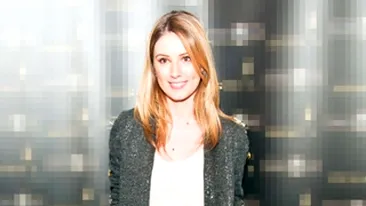 Romanita Iovan si Daiana Anghel, impreuna la rubrica Bine imbracate. Vezi cum au convins-o pe stilista Ciao! ca merita aprecieri