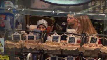 Vor sa fie maestrii in meseria de parinti! Sylvia si iubitul ei exerseaza acum...cu catelul cuplului!