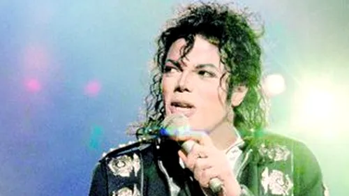 Numeroase dovezi, similitudini si mesaje sustin ipoteza conform careia solistul ar mai fi in viata! Disparitia magica a lui Michael Jackson