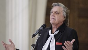 Vestea dimineții! Ce se întâmplă cu Florin Piersic, după ce doctorii i-au descoperit starea septică