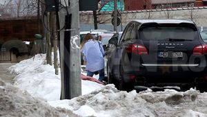 UPS! Soţia stelistului Enache a păţit-o...a căzut rău în genunchi! Reacţia ei după accident a fost FABULOASĂ!