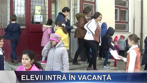 Elevii vor avea vacanță în octombrie! Calendar an școlar 2018 - 2019