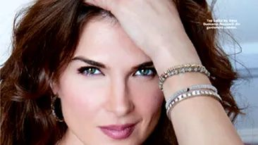 Monica Barladeanu, sexy intr-o rochie Lolita! A pozat pe coperta revistei InStyle intr-o creatie semnata Dana Budeanu!