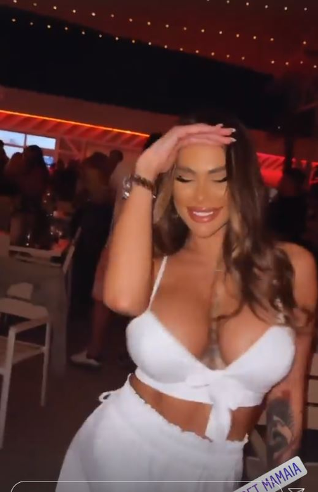 S-a lăsat cu priviri ucigașe? Bianca Iordache, prezentă în clubul în care Alex Bodi s-a distrat cu noua iubită, Justyna Gradek. Atingerile fierbinți nu au lipsit | VIDEO
