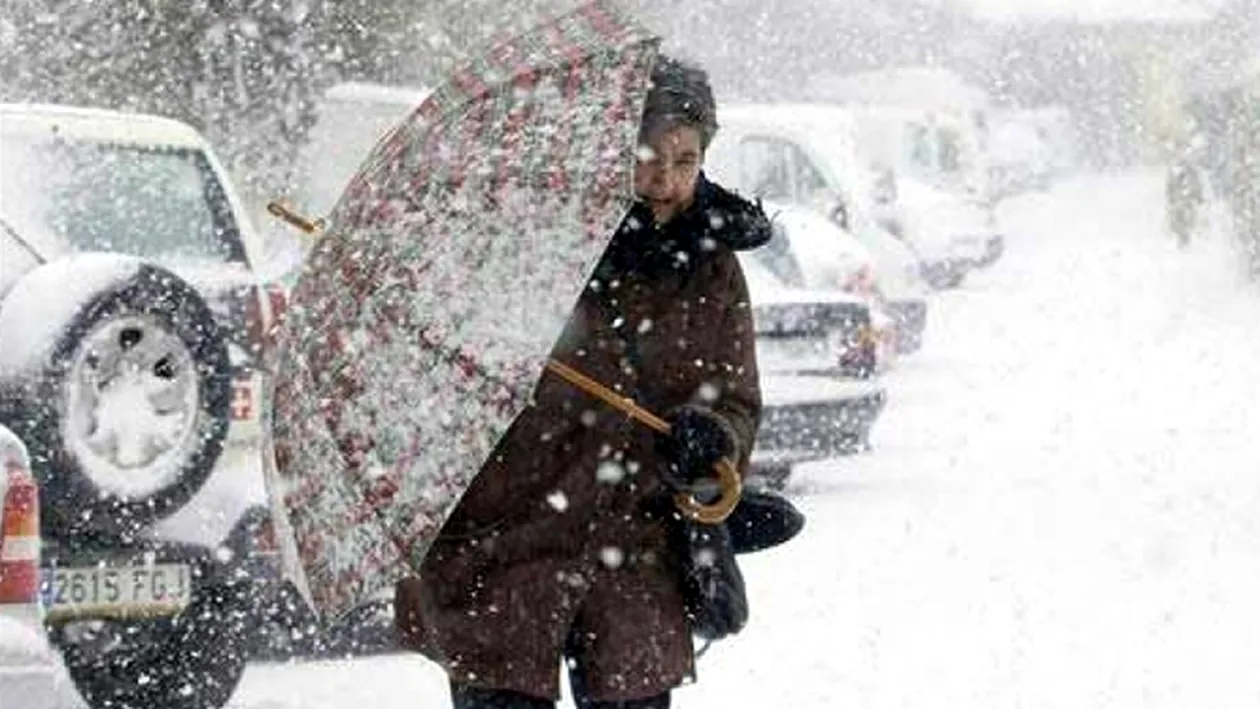 A inceput sa ninga in Bucuresti! Fenomeon meteorologic ciudat. S-a intamplat azi la pranz in Crangasi