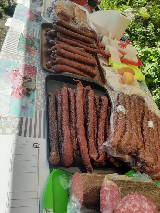 Inspectorii Autorițății Naționale pentru Protecția Consumatorilor (ANPC) au demarat mai multe controale la comercianții din zona montană Bâlea Lac/ sursă foto: Facebook