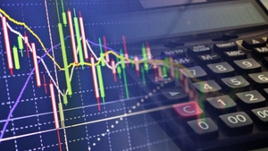 Lovitură pentru românii cu rate la bancă. Vor plăti în plus