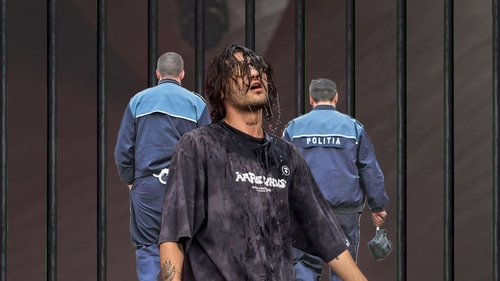 Lovitură pentru Ian după concertul din București! Trapperul a fost reținut pentru 24 de ore