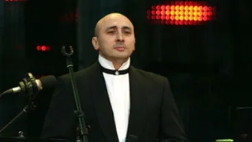 Marcel Pavel va fi amendat pentru cat de prost a cantat imnul! Vezi ce suma trebuie sa plateasca!