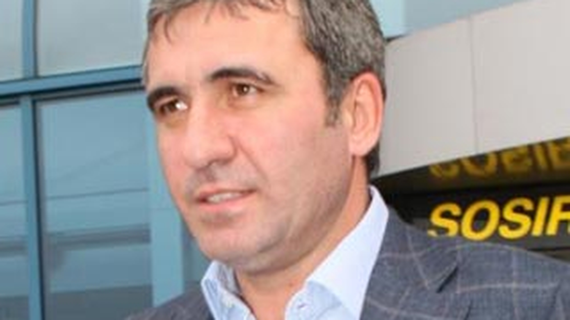 Gica Hagi: "Ii urez succes lui Reghecampf, sper sa nu stea doar un an la Steaua"